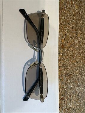 Brighton Rimless Sunglasses in Black with Gray-Tinted Lenses